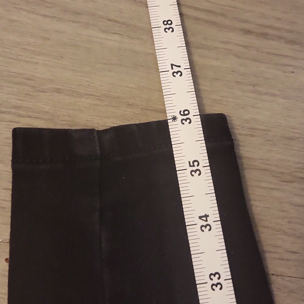 Universal Thread Jeans - Picture 8 of 8